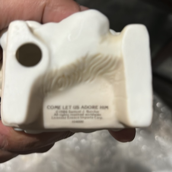 Precious Moment 12 piece Nativity Set. - Picture 9 of 10